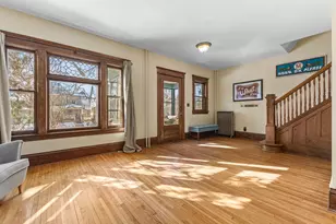 1121 Hague Ave, Saint Paul, MN 55104 - Photo 7