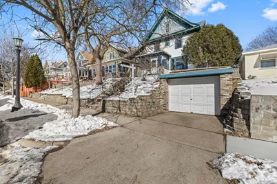 1121 Hague Avenue, Saint Paul, MN 55104 - Photo 3