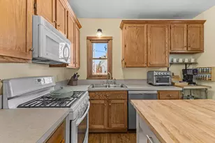 1121 Hague Ave, Saint Paul, MN 55104 - Photo 21