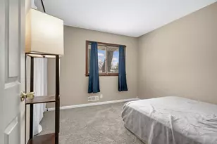 814 Fireside Dr, Apple Valley, MN 55124 - Photo 11