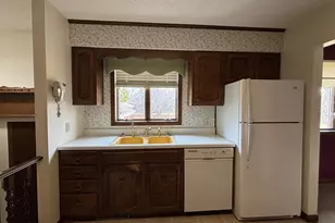 106 4th St N, Hoffman, MN 56339 - Photo 3