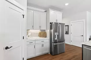 9057 Orchard Cir, Monticello, MN 55362 - Photo 7