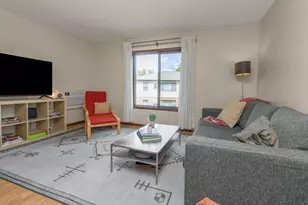 1643 Dunlap St N, Saint Paul, MN 55108 - Photo 3