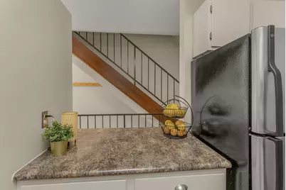 1643 Dunlap Street N #4, Saint Paul, MN 55108 - Photo 9