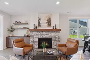 2985 Thompson Dr, River Falls, WI 54022 - Photo 11