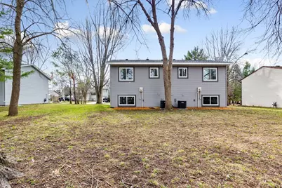 571 N Montgomery Avenue, Le Center, MN 56057 - Photo 19