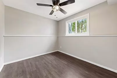 571 N Montgomery Avenue, Le Center, MN 56057 - Photo 17