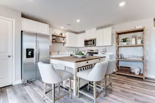 2131 Highview Rdg Ct, Shakopee, MN 55379 - Photo 1