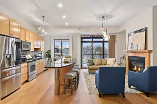 317 Groveland Ave, Minneapolis, MN 55403 - Photo 15