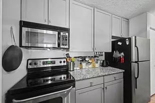 6165 Chasewood Pkwy, Minnetonka, MN 55343 - Photo 13