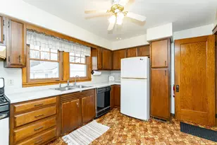 666 St Charles Ave, Saint Charles, MN 55972 - Photo 11