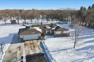 5422 35th St S, Fargo, ND 58104 - Photo 3