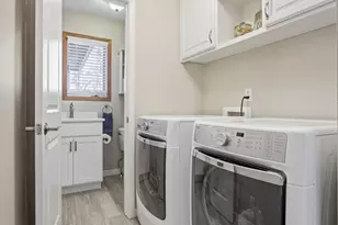 5422 35th St S, Fargo, ND 58104 - Photo 13