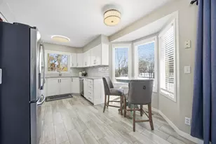 5422 35th St S, Fargo, ND 58104 - Photo 9