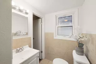 1111 28th Ave NE, Minneapolis, MN 55418 - Photo 9