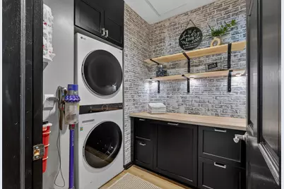 1408 27th Street SW, Austin, MN 55912 - Photo 33