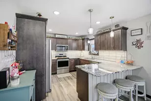 1300 18th Dr NE, Austin, MN 55912 - Photo 9