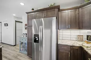 1300 18th Dr NE, Austin, MN 55912 - Photo 13