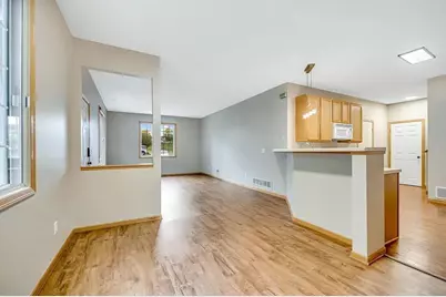 1819 Mockingbird Avenue, Shakopee, MN 55379 - Photo 5