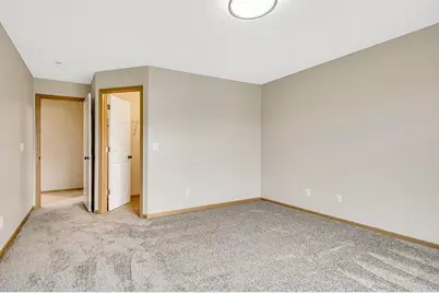 1819 Mockingbird Avenue, Shakopee, MN 55379 - Photo 15