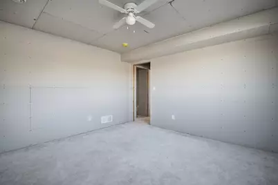 1801 13th Avenue NE, Austin, MN 55912 - Photo 63