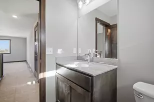 1801 13th Ave NE, Austin, MN 55912 - Photo 25