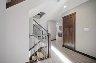 1801 13th Ave NE, Austin, MN 55912 - Photo 7