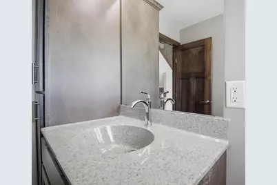 1801 13th Avenue NE, Austin, MN 55912 - Photo 51