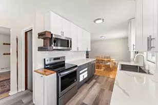 6871 90th St S, Cottage Grove, MN 55016 - Photo 9