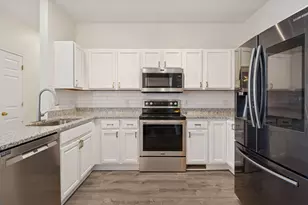 18289 Kerrville Trail, Lakeville, MN 55044 - Photo 7