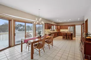 11824 Welters Way, Eden Prairie, MN 55347 - Photo 15