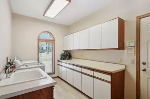 11824 Welters Way, Eden Prairie, MN 55347 - Photo 27