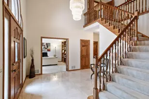 11824 Welters Way, Eden Prairie, MN 55347 - Photo 5