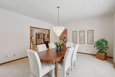 11824 Welters Way, Eden Prairie, MN 55347 - Photo 9