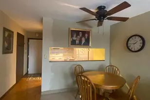 1181 Edgcumbe Rd, Saint Paul, MN 55105 - Photo 9