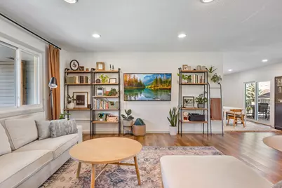 9909 Oakland Avenue S, Bloomington, MN 55420 - Photo 7