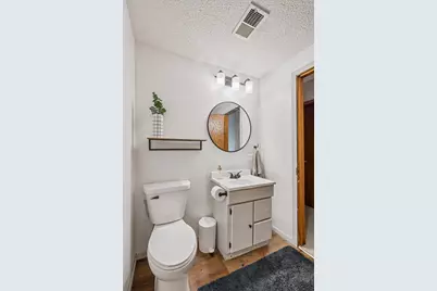 9909 Oakland Avenue S, Bloomington, MN 55420 - Photo 49