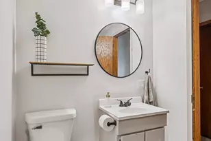 9909 Oakland Ave S, Bloomington, MN 55420 - Photo 49