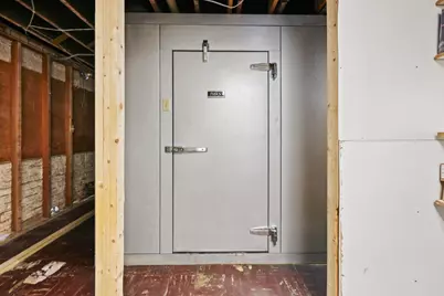 201 N Sibley Avenue, Litchfield, MN 55355 - Photo 29