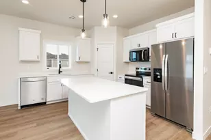 1600 5th Ave NE, Dilworth, MN 56529 - Photo 3