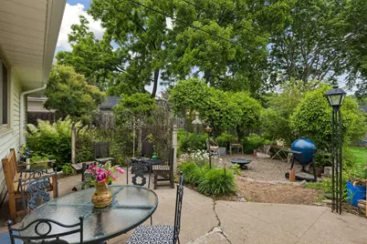 629 5th Avenue S, Hopkins, MN 55343 - Photo 29