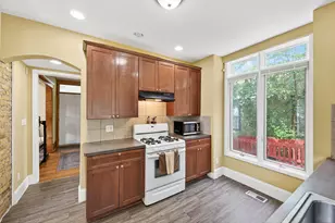 3610 Dupont Ave N, Minneapolis, MN 55412 - Photo 9