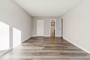 4380 Brookside Ct, Edina, MN 55436 - Photo 9