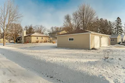 137 Memorial Drive NW, Blooming Prairie, MN 55917 - Photo 3