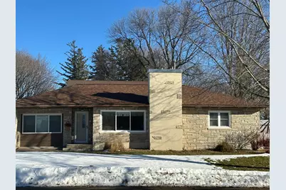 137 Memorial Avenue NW, Blooming Prairie, MN 55917 - Photo 1