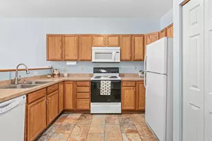 1035 Providence Dr, Shakopee, MN 55379 - Photo 11