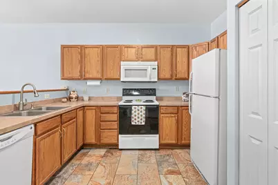 1035 Providence Drive, Shakopee, MN 55379 - Photo 9