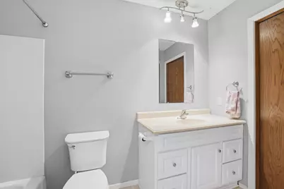 1633 W 140th Street, Burnsville, MN 55337 - Photo 15