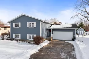 405 9th Ave Cir NW, Kasson, MN 55944 - Photo 3