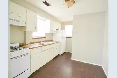4110 Lake Breeze Avenue, Brooklyn Center, MN 55429 - Photo 5